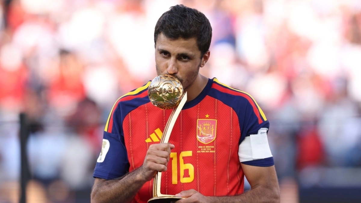 El Real Madrid se replantea el fichaje de Rodri / Okdiario