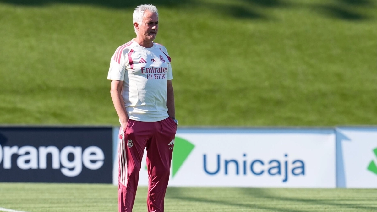 Mourinho pide el fichaje de Vlahovic / LaRazón
