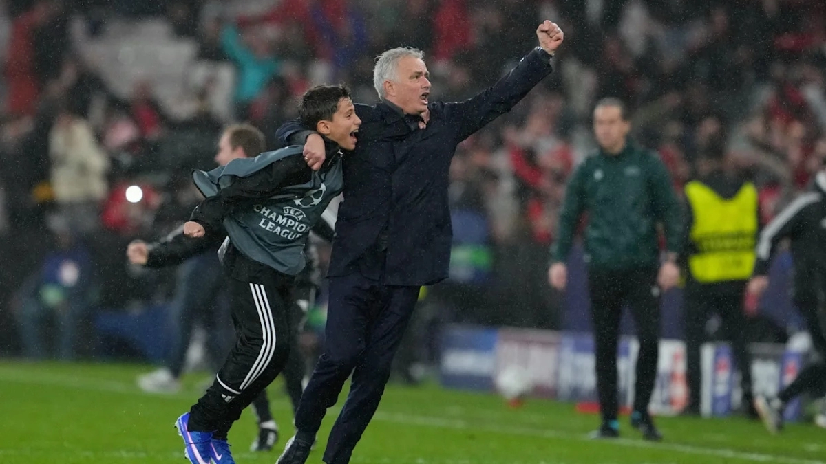 Mourinho tiene alternativas a Enzo Fernández / Yahoo