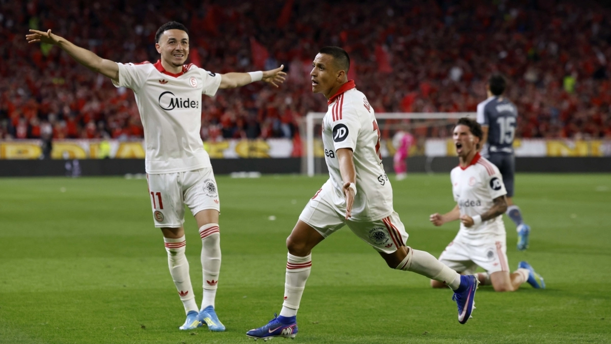 Sevilla has a big offer for Vargas / Marca