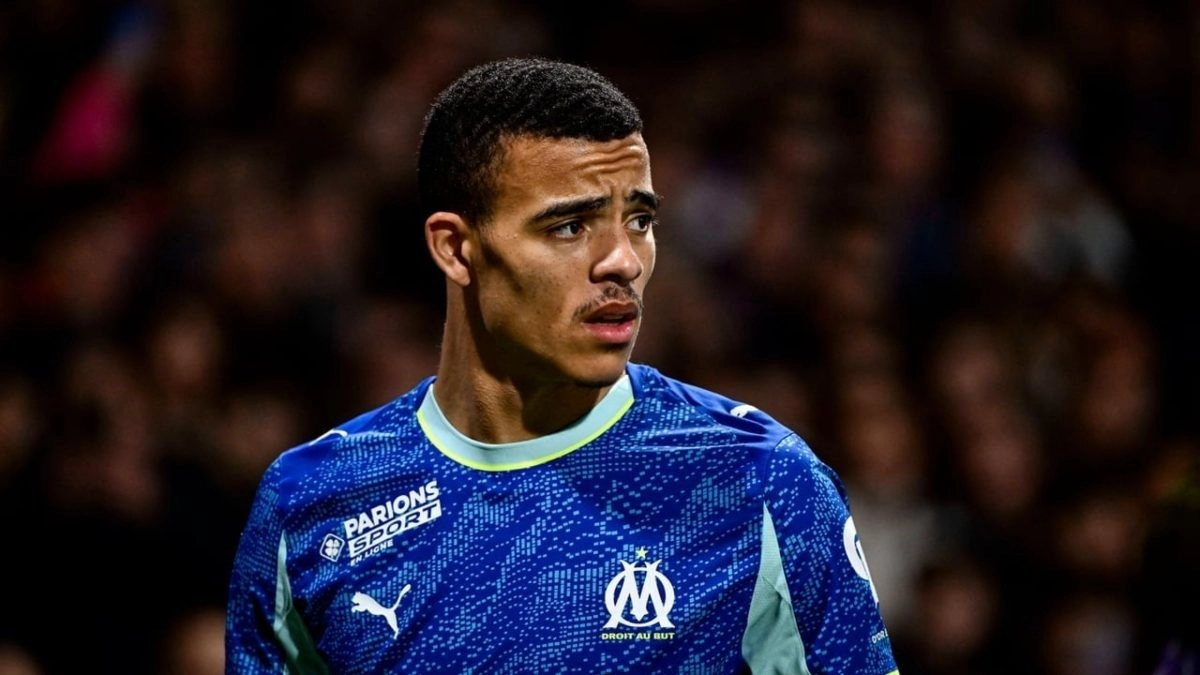 Mason Greenwood durante un calentamiento con el Olympique de Marsella