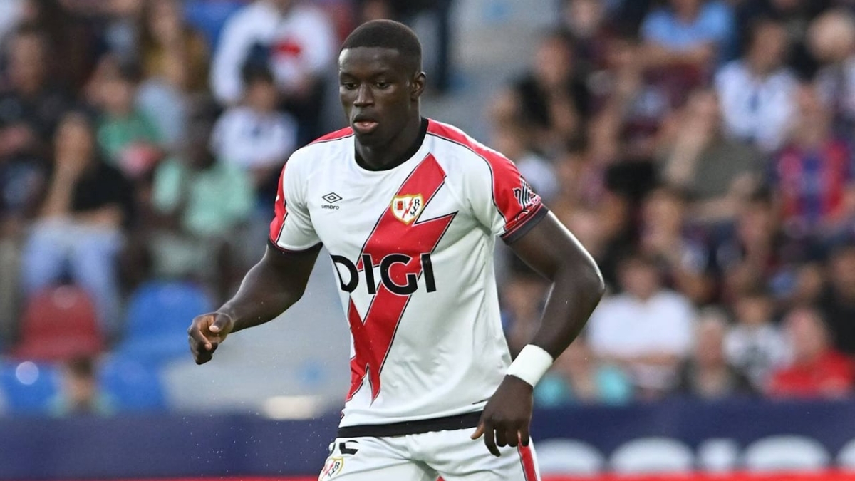 El Rayo se frota las manos con Nobel Mendy