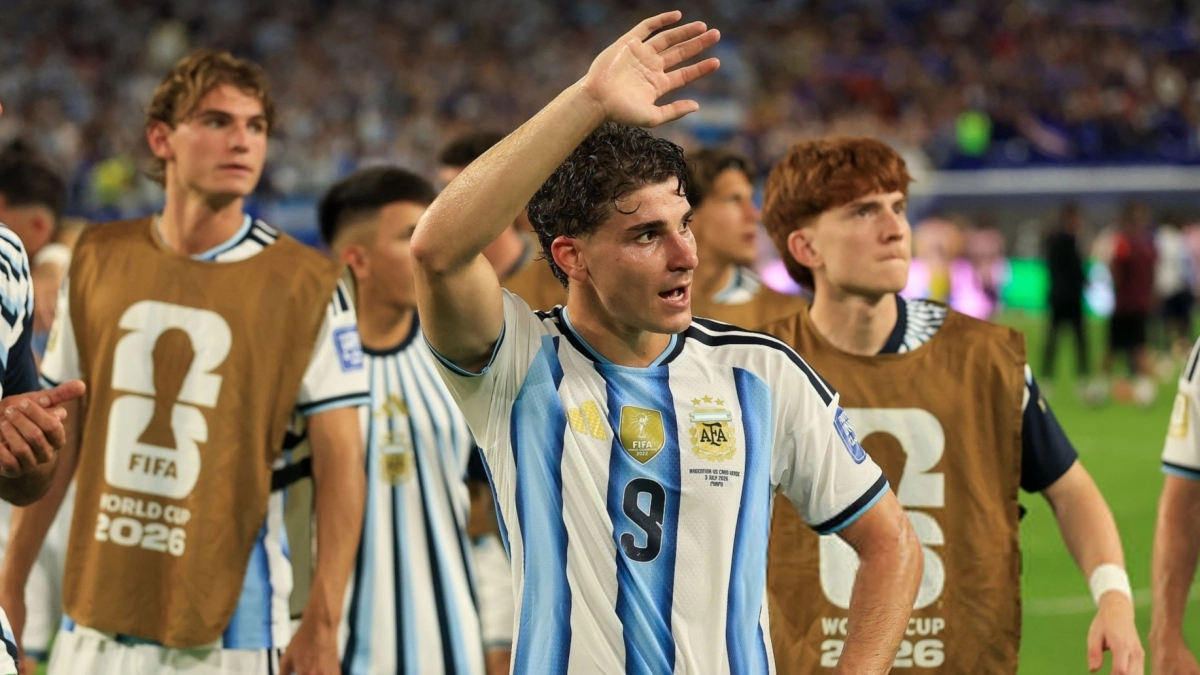 Los fichajes promesa de Simeone a Julián Álvarez