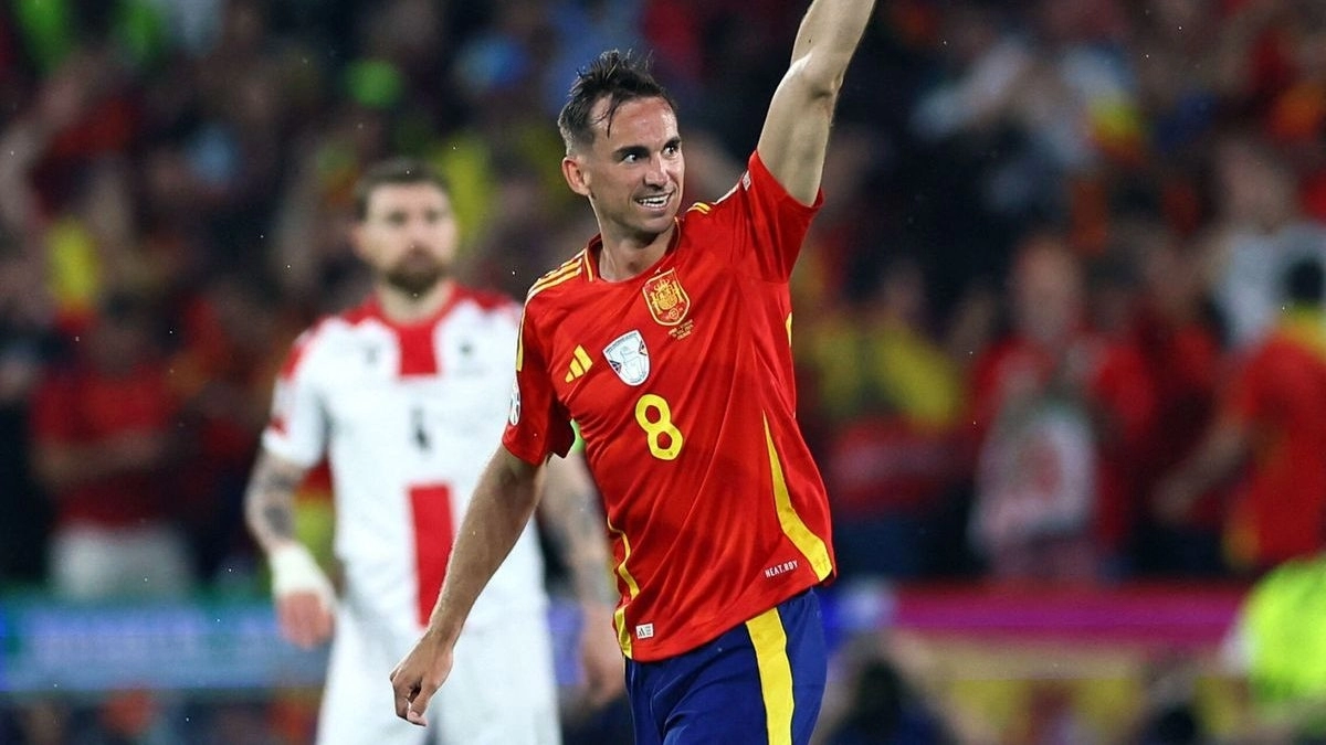 Fabián Ruiz celebra un gol anotado con la selección española