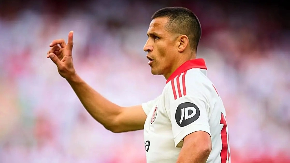 El Sevilla quiso retenerlo pero Alexis se marcha a la MLS / En Cancha