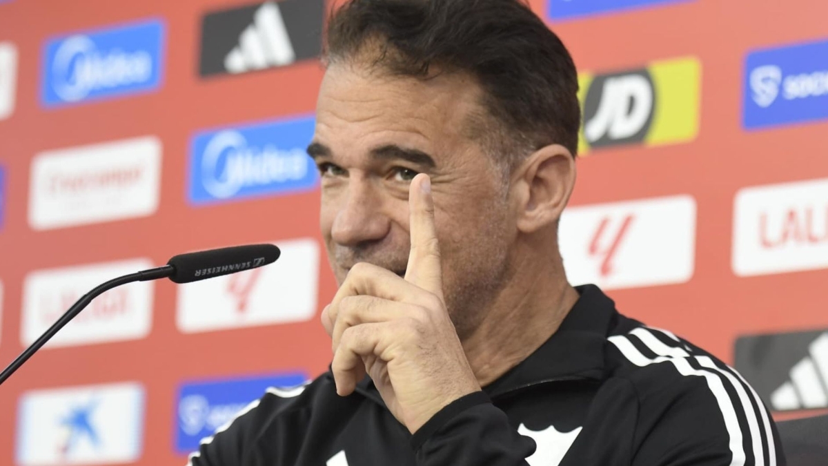 El Sevilla FC busca fichar al delantero Robbie Ure