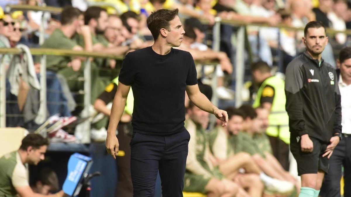 Iñigo Pérez, en el estadio de La Cerámica / Manolo Nebot Rochera