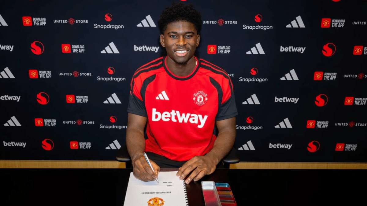 El Manchester United ficha a Carlos Baleba por 70M£