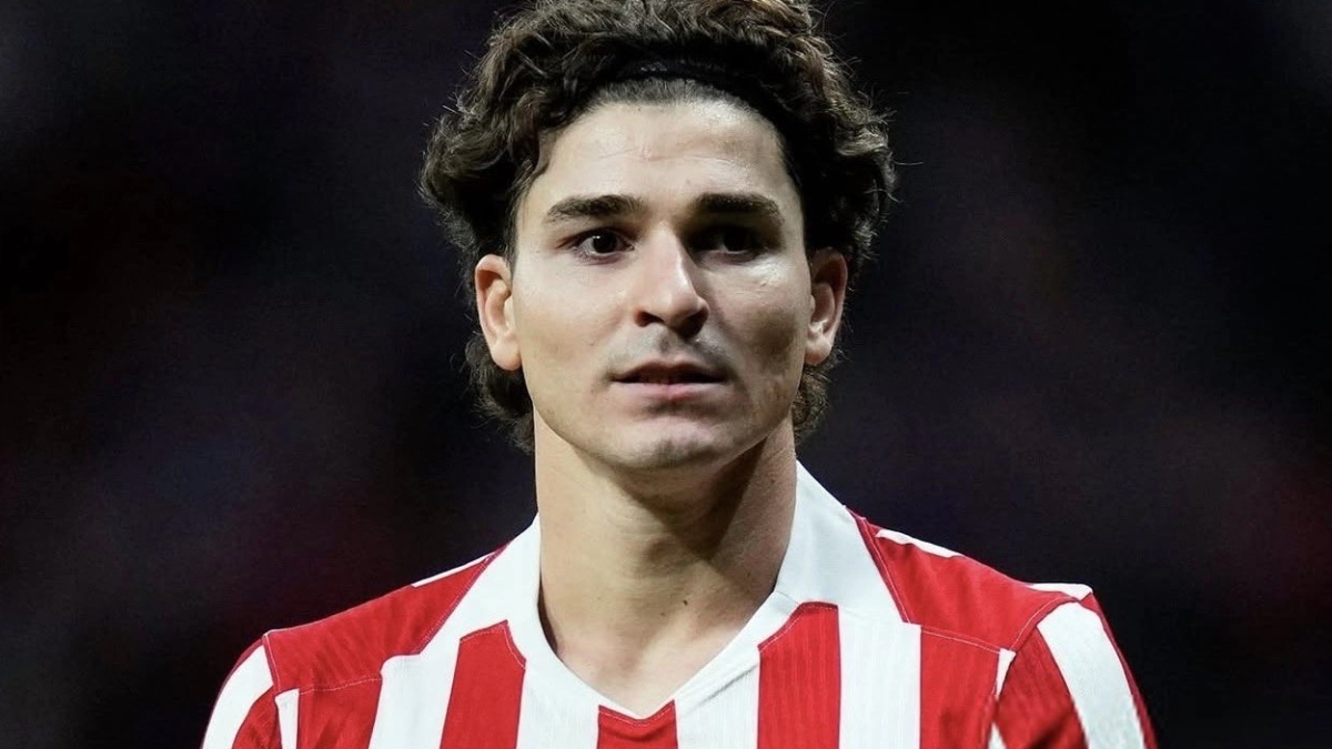 El Barcelona se olvida de Julián Álvarez
