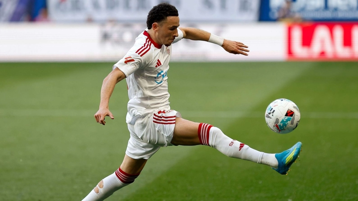 Sevilla FC receives an offer of 12 million for Rubén Vargas