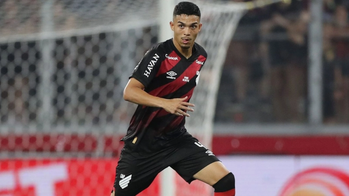Arthur Dias, jugador de Atletico Paranaense / Athletico