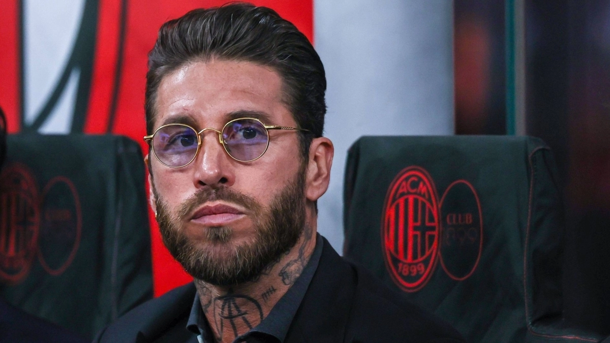 Sergio Ramos cerca del Aston Villa / Eldesmarque
