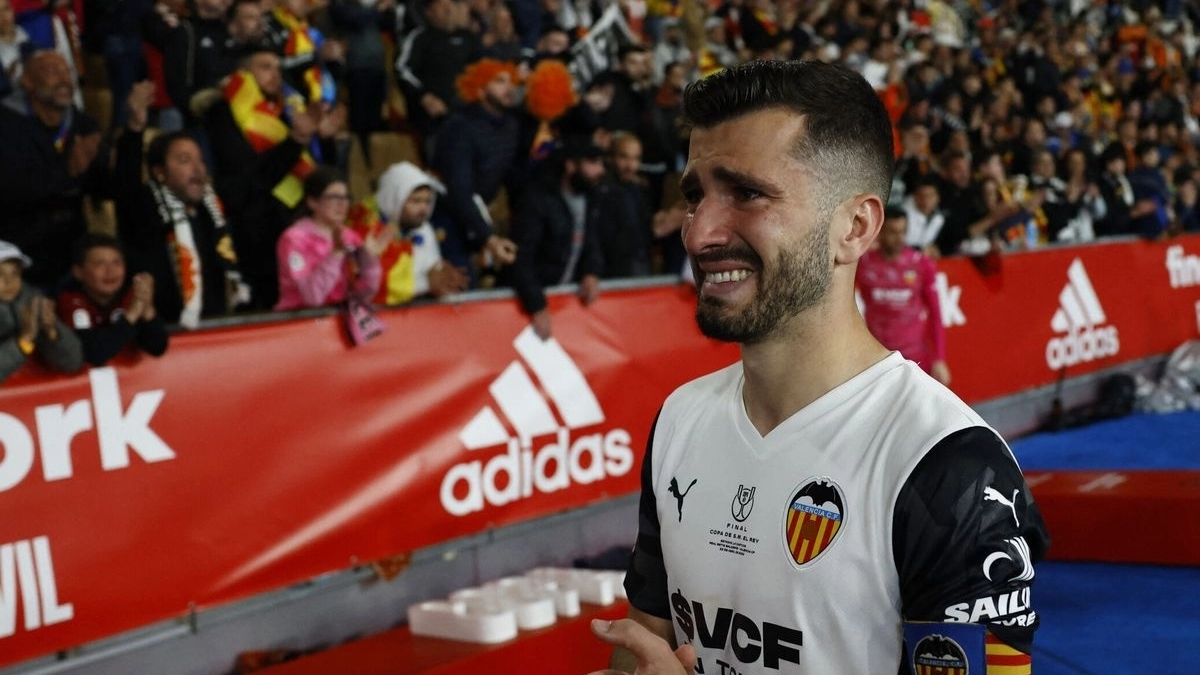El Valencia sigue sin subir la renovación de Gayà / Elconfidencial