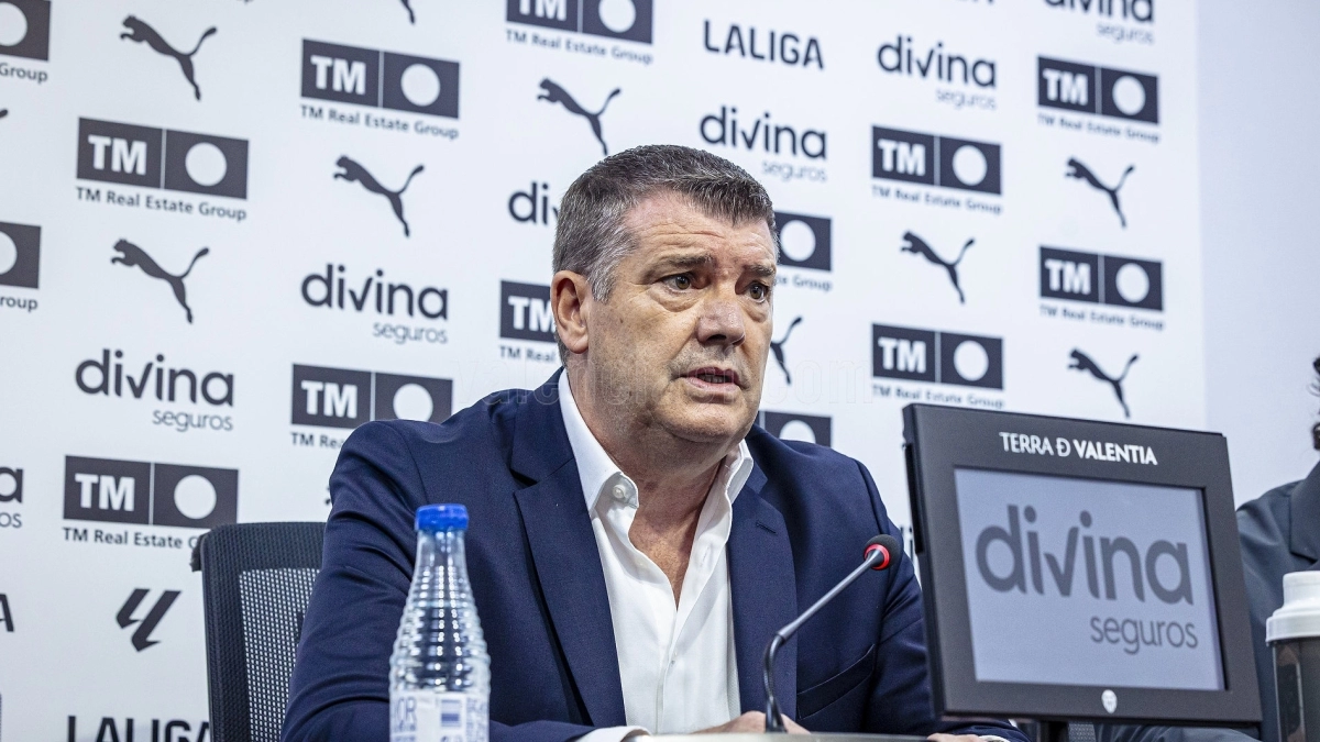 El Valencia sustituye a Ron Gourlay por Braulio Vázquez / Valenciacf.com