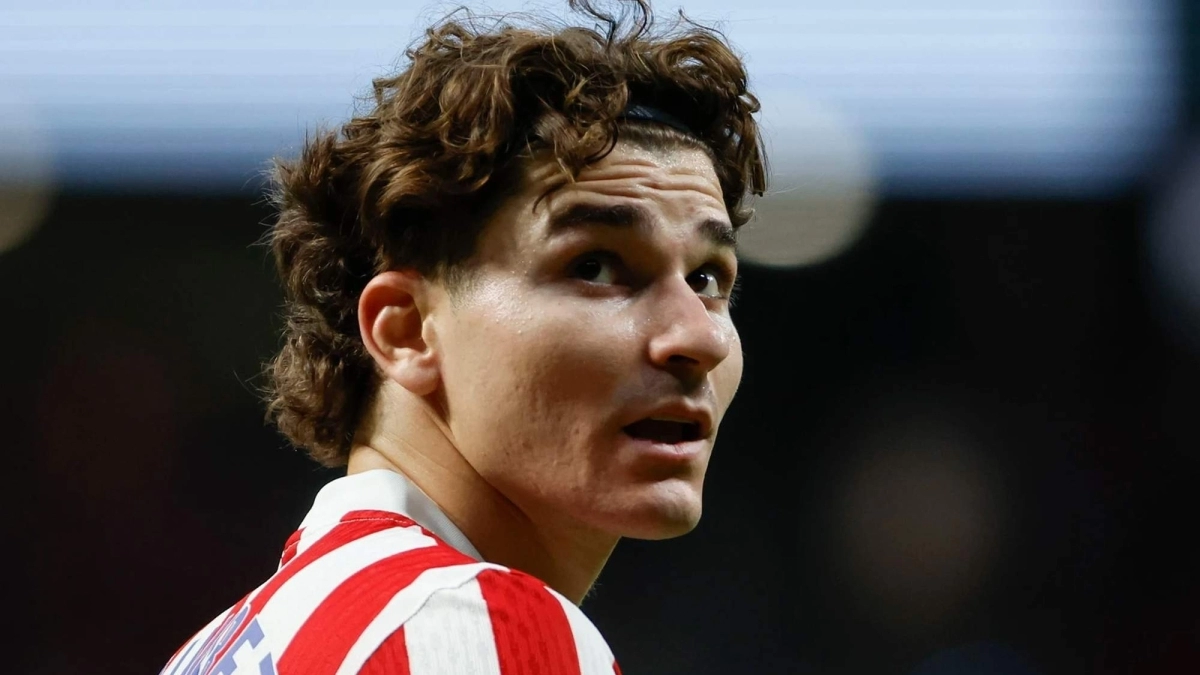 Julián Álvarez sigue pasando del Arsenal / Defensa Central