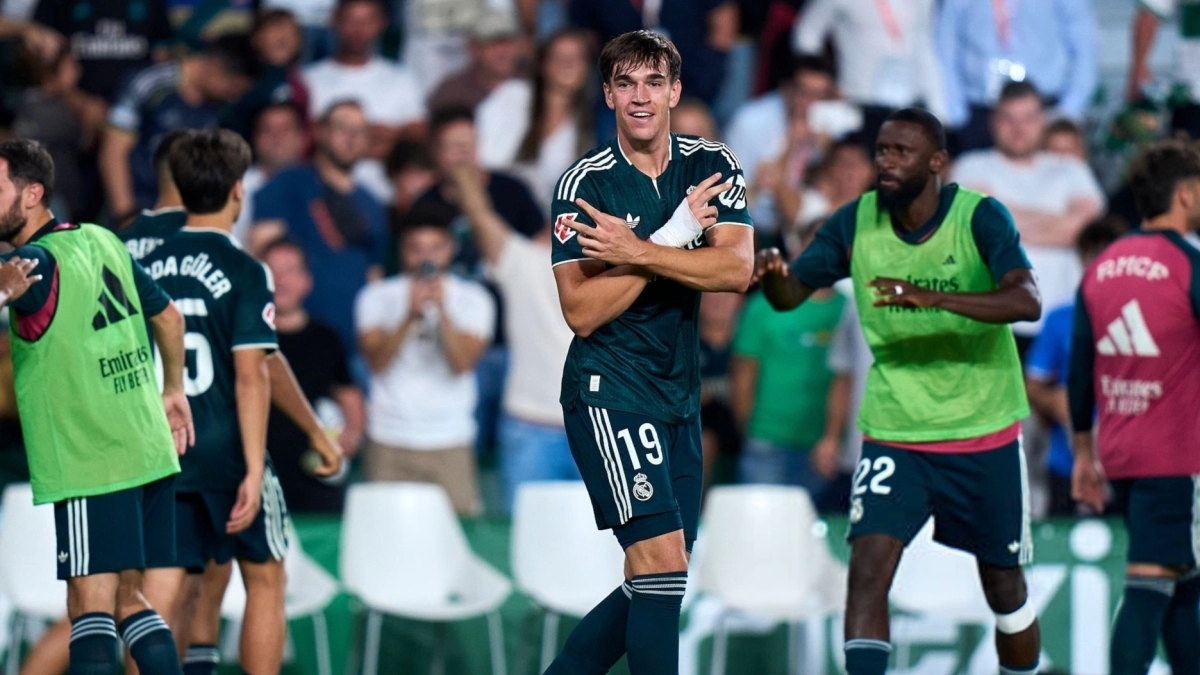 Carlos Espí pide paso en el Real Madrid
