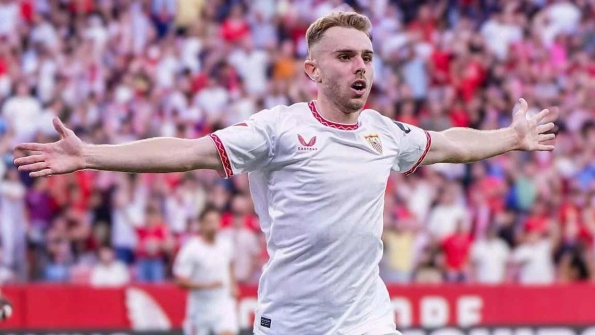 Peque Fernández, jugador del Sevilla / Sevilla FC