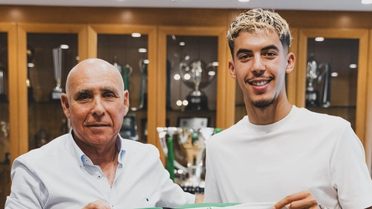 Yassir Zabiri, in his presentation with Racing / Real Racing Club