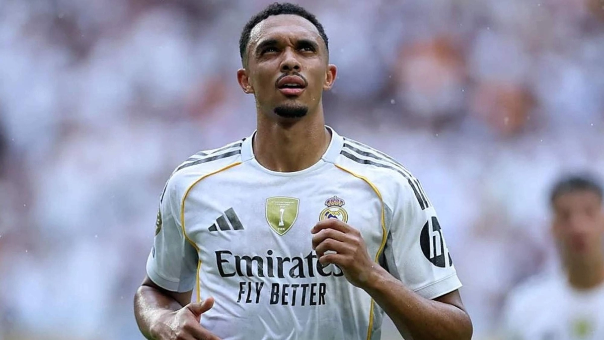 Trent Alexander-Arnold, en un partido con el Real Madrid / Getty Images