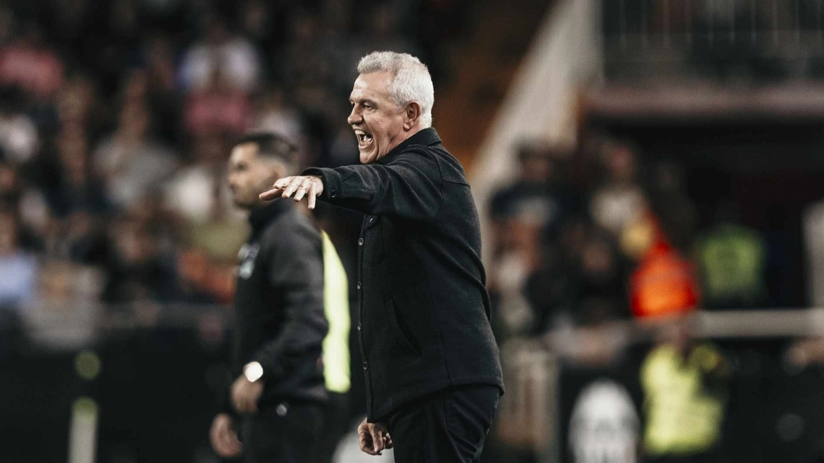 Aguirre sigue la estela de Corberán en el Valencia / Valenciacf.com