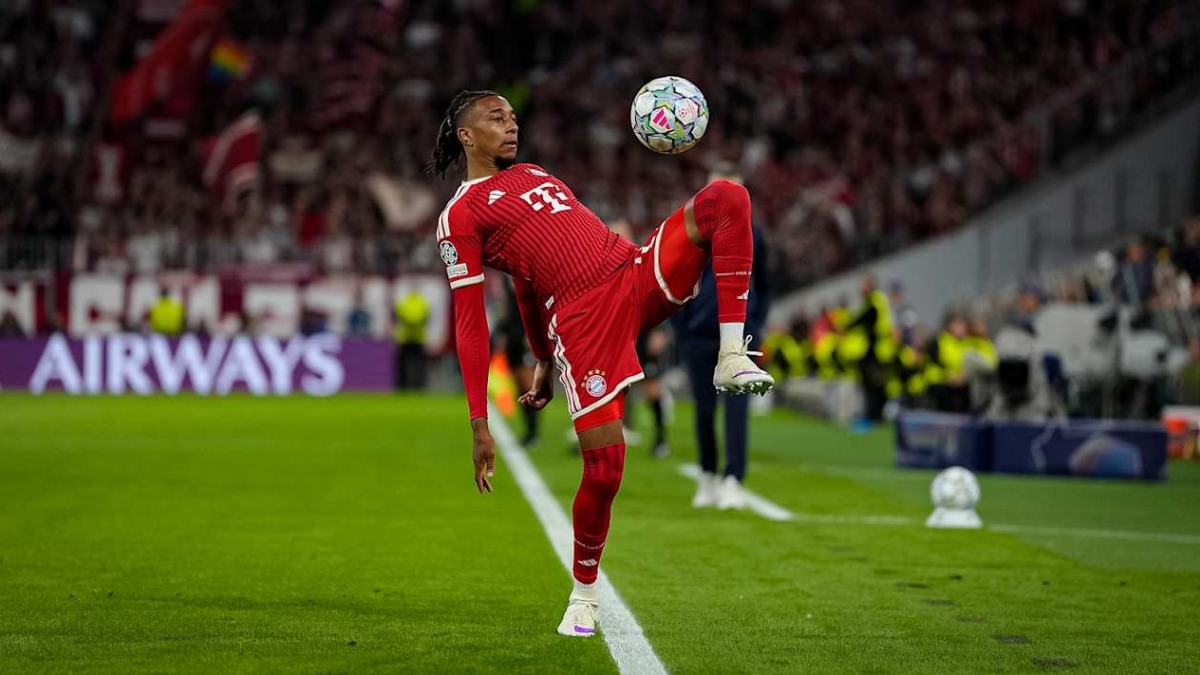 Rayan Cherki, alternativa del Real Madrid ante dificultades con Olise