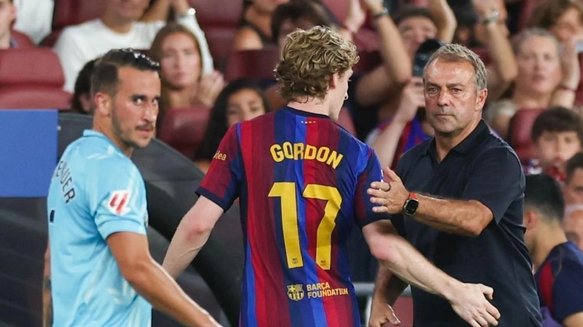 Anthony Gordon se sale en el Barcelona / Elpais