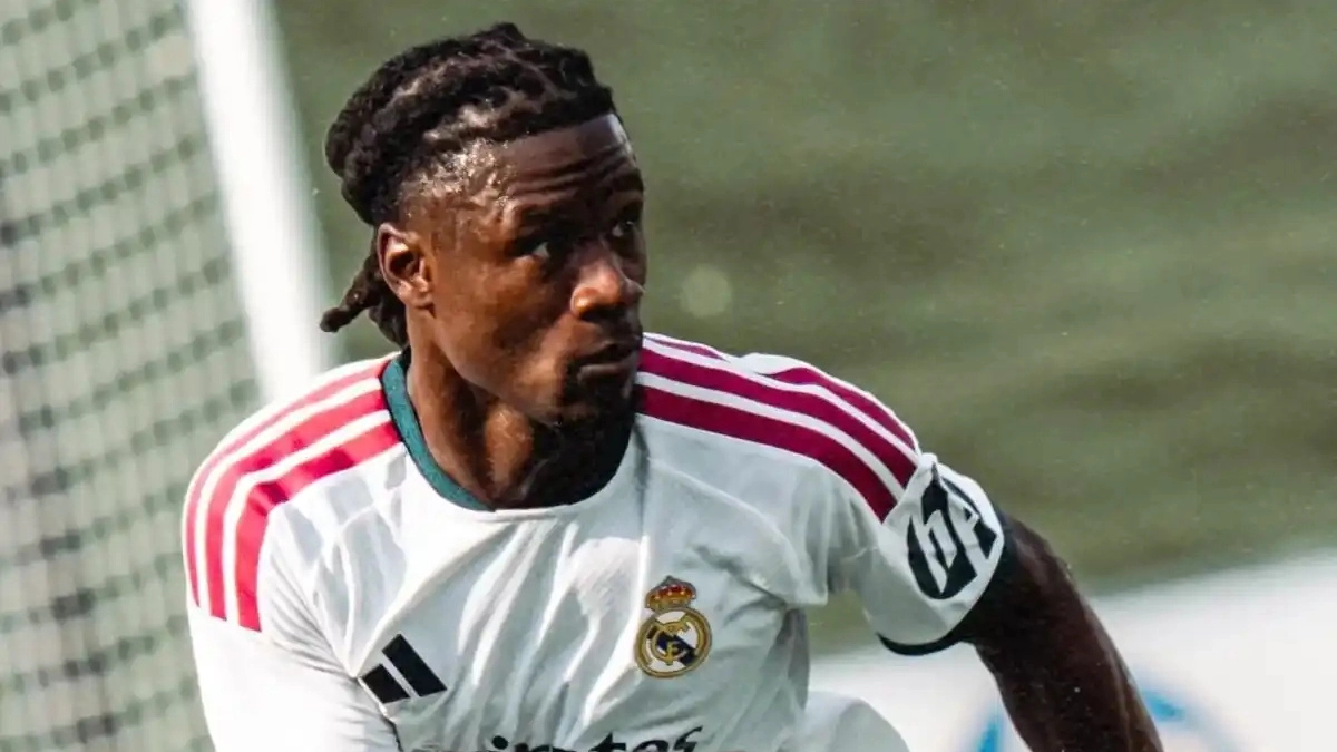 Camavinga tenía un pie fuera del Real Madrid y ha cambiado su situación / Somosfutbol