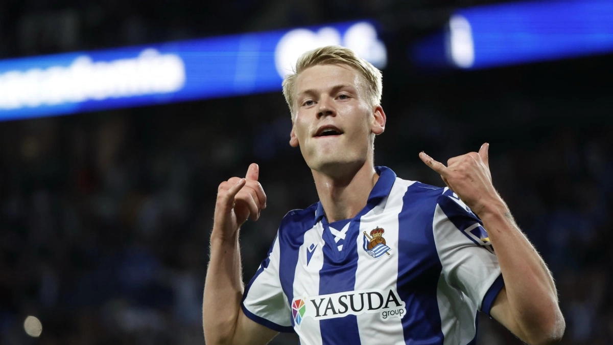 Puja en la Premier por Orri Óskarsson