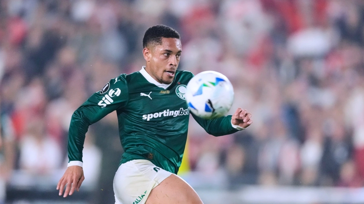 Vitor Roque podría dejar un buen pellizco en el Barcelona / La Razón