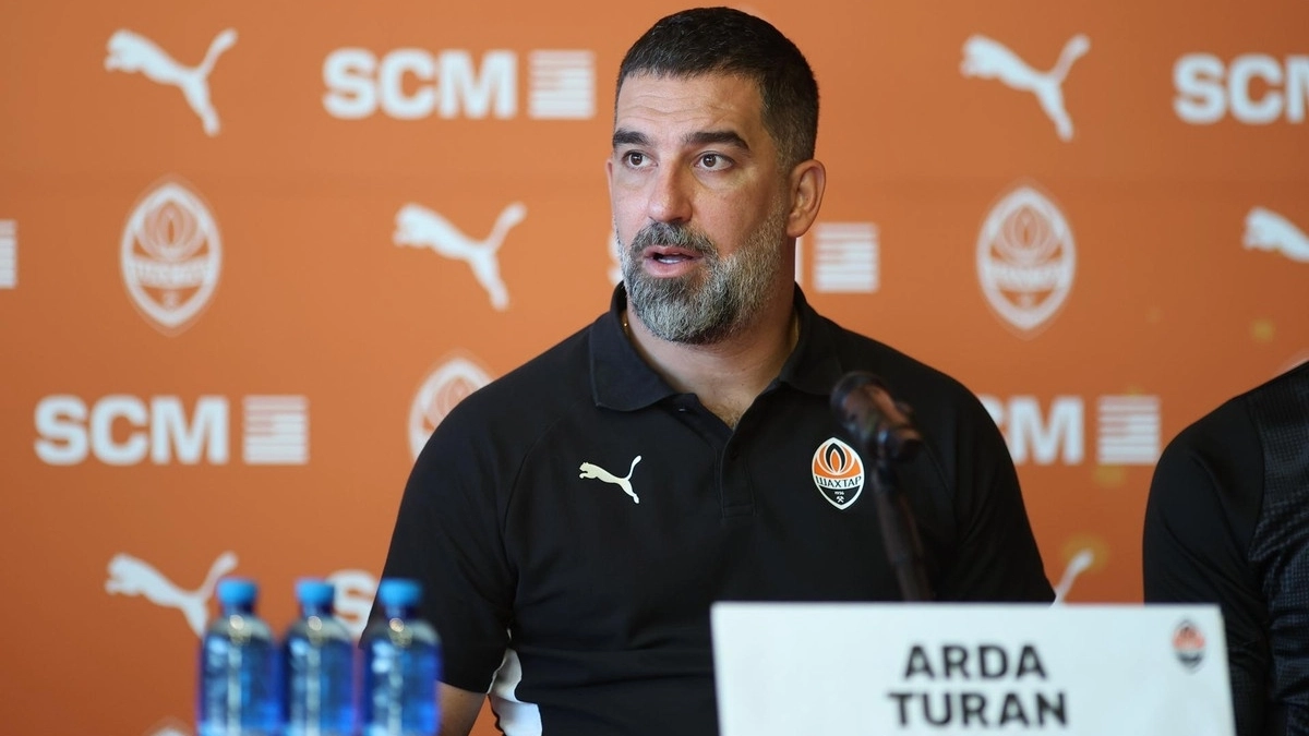 Arda Turan, entrenador del Shakhtar / EFE