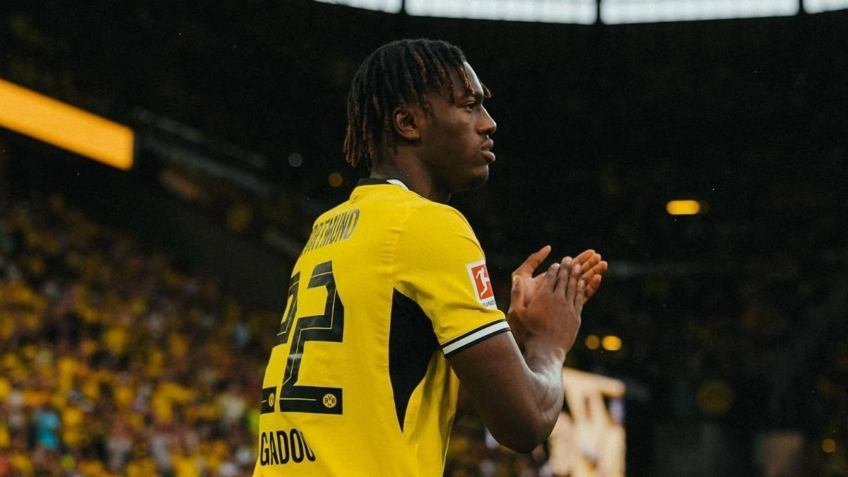 Joane Gadou, central del Borussia Dortmund / Instagram