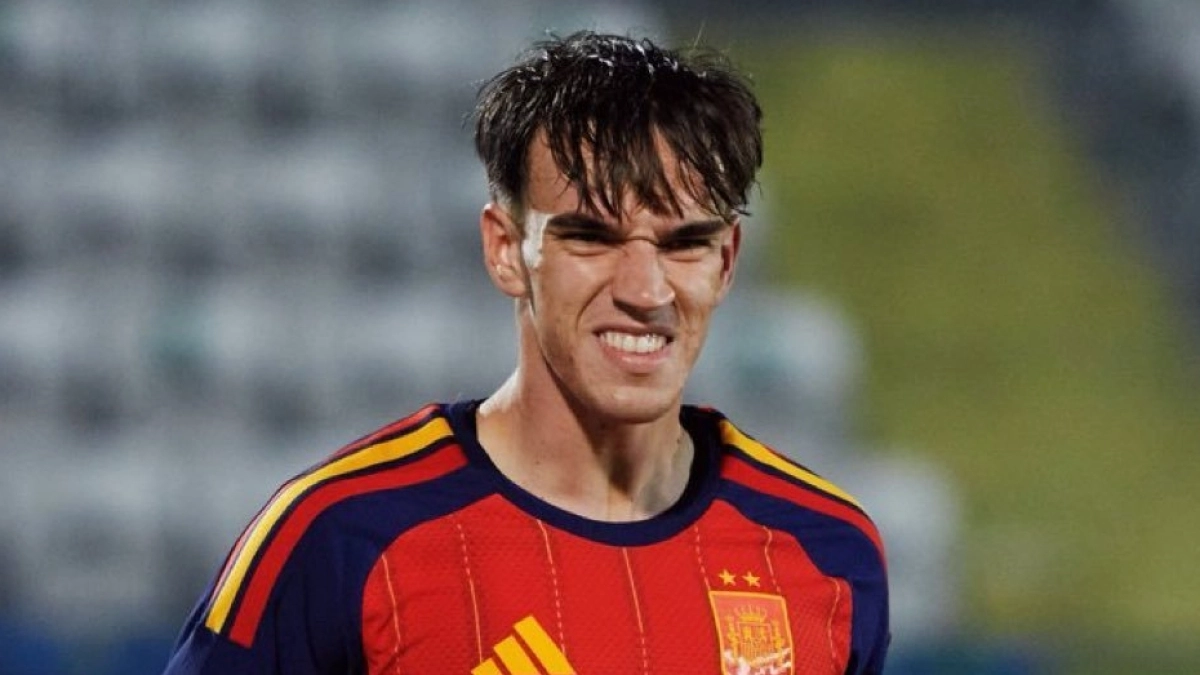 Carlos Espí is asking for a chance