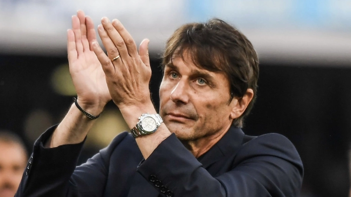 Antonio Conte se ofrece al Manchester United