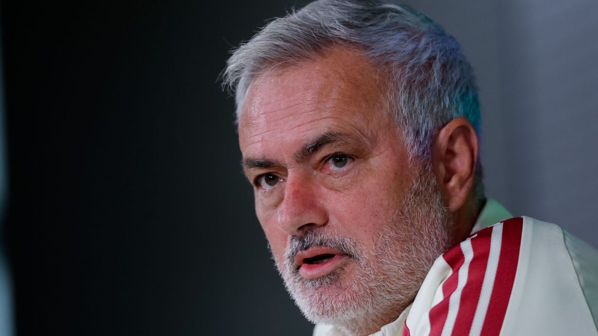 Florentino Pérez considera a Didier Deschamps como posible sustituto de Mourinho