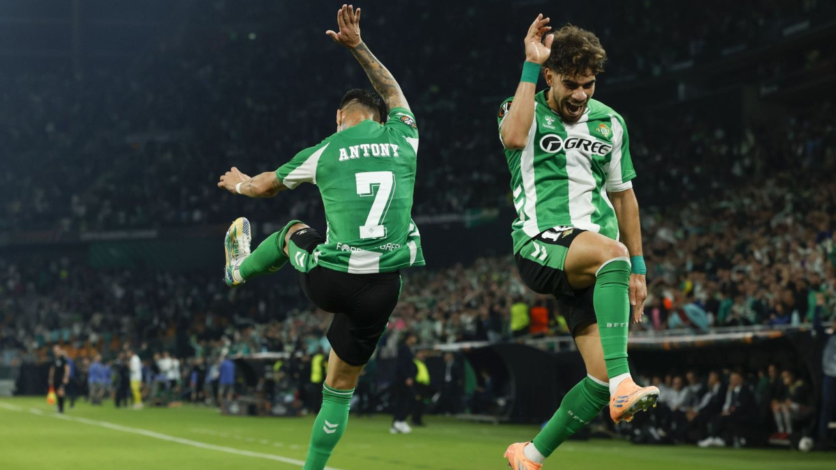El Real Betis teme perder a Abde