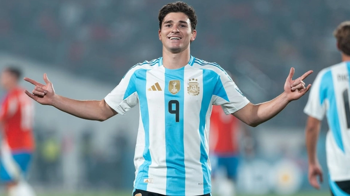 Julián Álvarez, con la selección argentina / Instagram