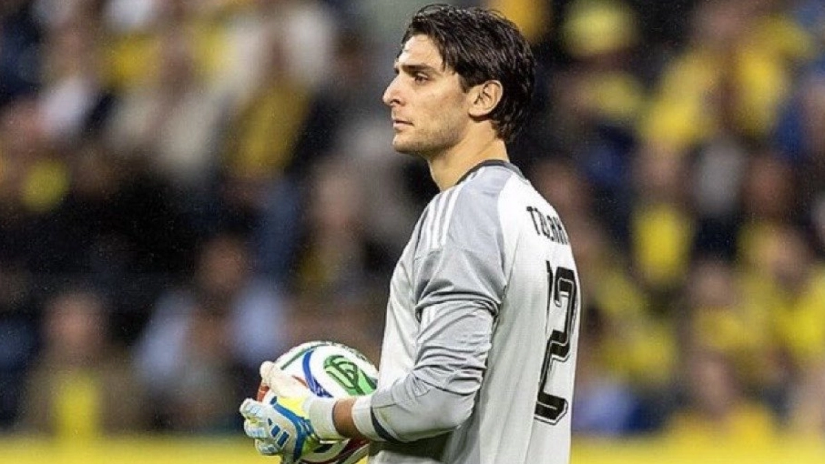 El Liverpool entra en la puja por Tzolakis