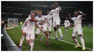 La plantilla del Real Madrid celebra un gol. Foto: Marca