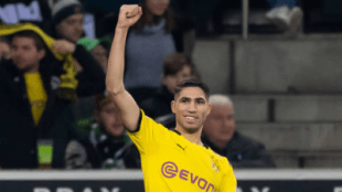 "Los aficionados del Arsenal piden a gritos el fichaje de Achraf. Foto: Getty Images"