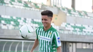 La Premier se enamora de Álex Moreno. Foto: ElDemarque