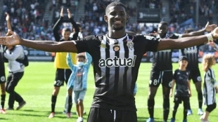 ¿Cómo juega Mohamed-Ali Cho, nuevo jugador de la Real Sociedad?