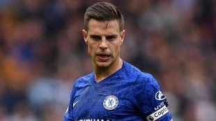 Azpilicueta pide al Chelsea que le deje irse al Barça