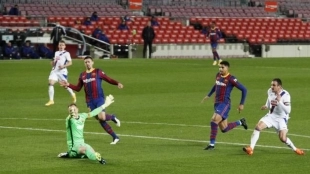 Los cuatro errores que cometió Ronald Araújo en el gol del Eibar
