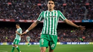 Las dudas del Betis con el futuro de Marc Bartra