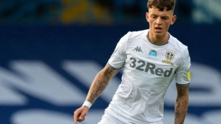 El United descarta a Koundé e irá a por otro joven central. Foto: leeds-live.co.uk