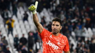 "Buffon, cerca de renovar una temporada más con la Juve. Foto: Getty Images"