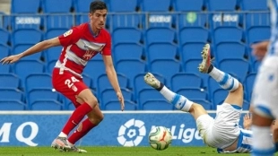 Carlos Fernández y sus numerosos pretendientes.