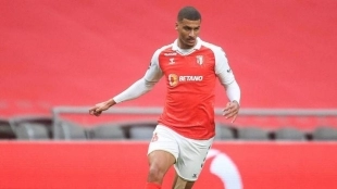 El Leicester se une a la puja por David Carmo