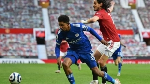 Wesley Fofana, junto a Edinson Cavani. Foto: SPORT