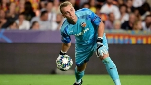 Cillessen, el primer jugador que debe quitarse de encima el Valencia / Okdiario.com